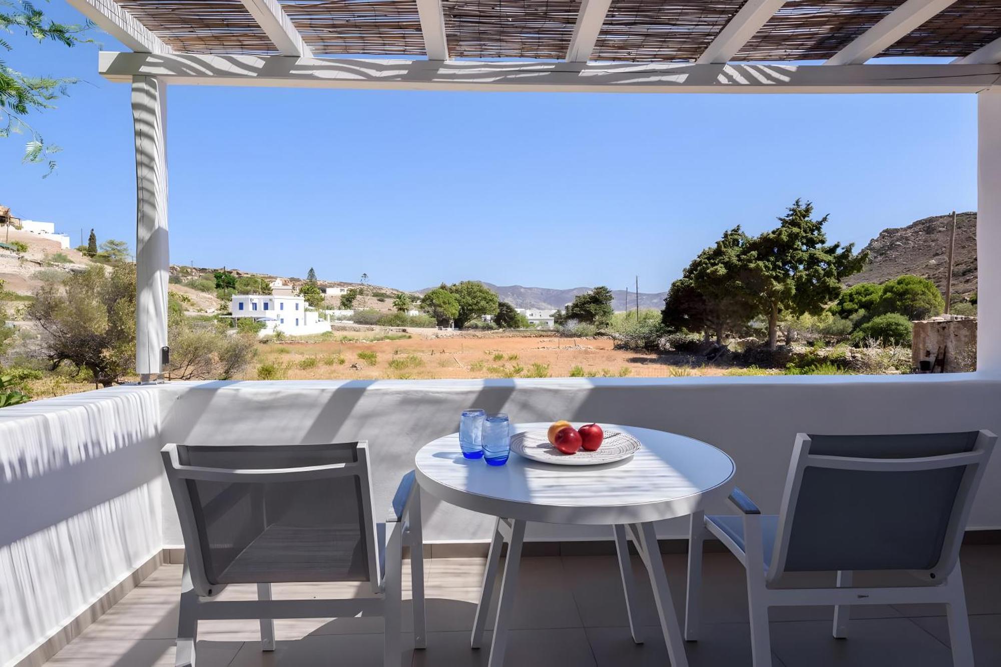 Maisonette No 3 90 Squares Meters Kímolos Екстериор снимка
